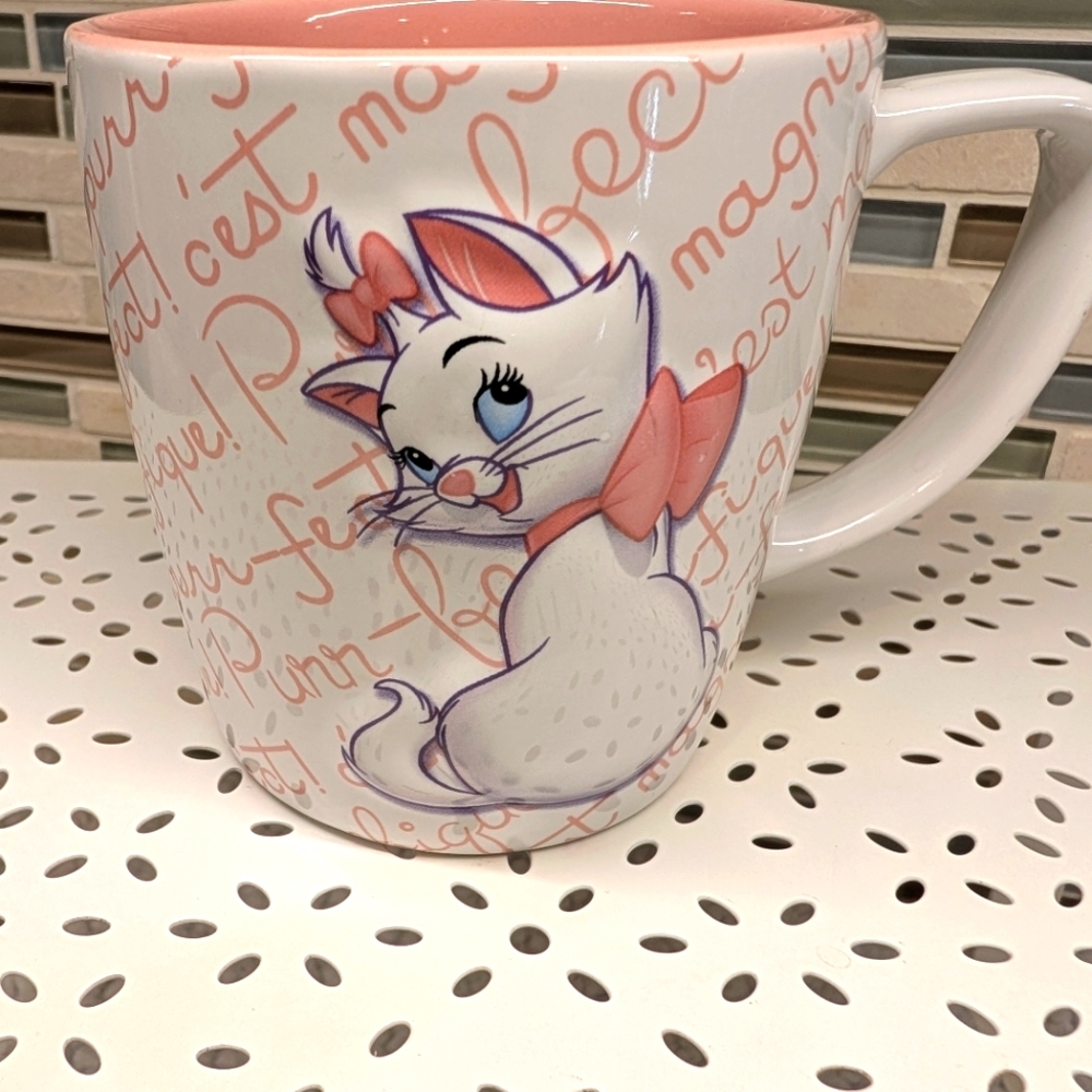 Aristocats Marie Disney Parks 3D Mug-EUC - Picture 3 of 6
